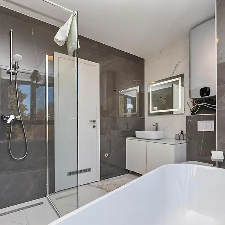 Gracul Luxury By Irundo Apartment